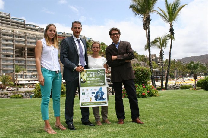  Izquierda A Derecha Alba Ruiz, José Luis Trujillo, Reyes López Y Rubén Reja