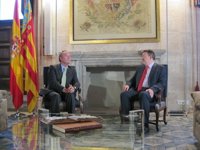 Puig pide una investigación sobre Bancaja y Fabra replica que corresponde al Banco de España