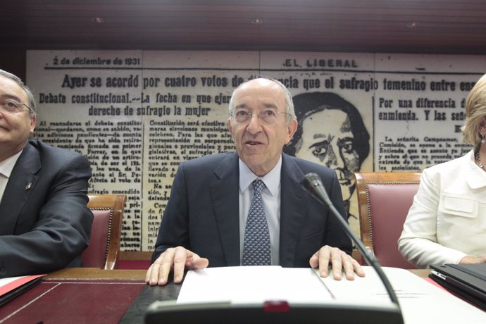 El Gobernador Del Banco De España, Miguel Ángel Fernández Ordóñez