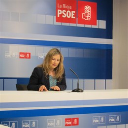 La Secretaria De Educación Del PSOE De La Rioja, Emilia Fernández