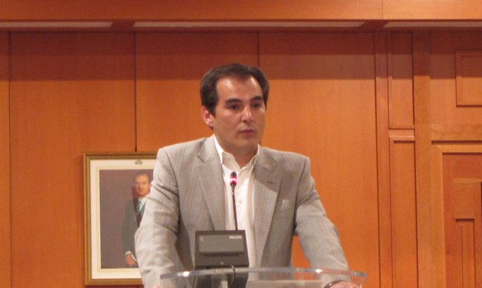 Nieto En El Salón De Plenos Del Ayuntamiento