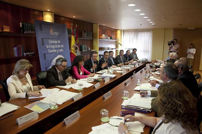 Reunión Del Consejo De La Emigración