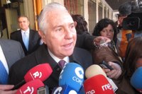 El CGPJ discute si exige una explicación pública a Dívar por sus viajes a Marbella