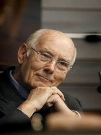 Bankia.- Romay Beccaría cree que hay que actuar con "prudencia" para "no agravar la situación"