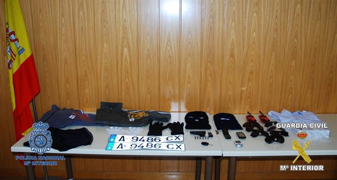 Efectos Intervenidos En La Operación Policial