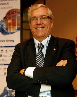 El Presidente De ANQUE, Carlos Negro, Presenta El Congreso De Químicos 2012