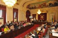 El Ayuntamiento insta a la Junta a convocar la comisión de seguimiento del metro para informar del calendario