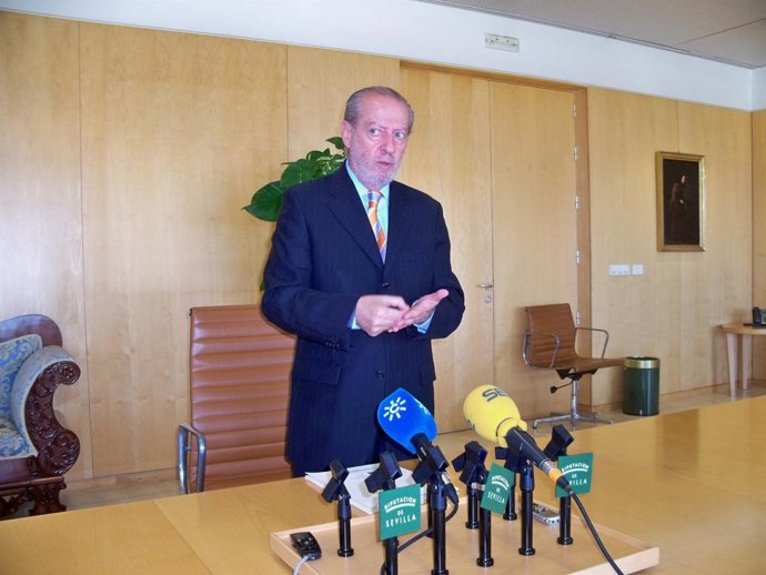 Fernando Rodríguez Villalobos