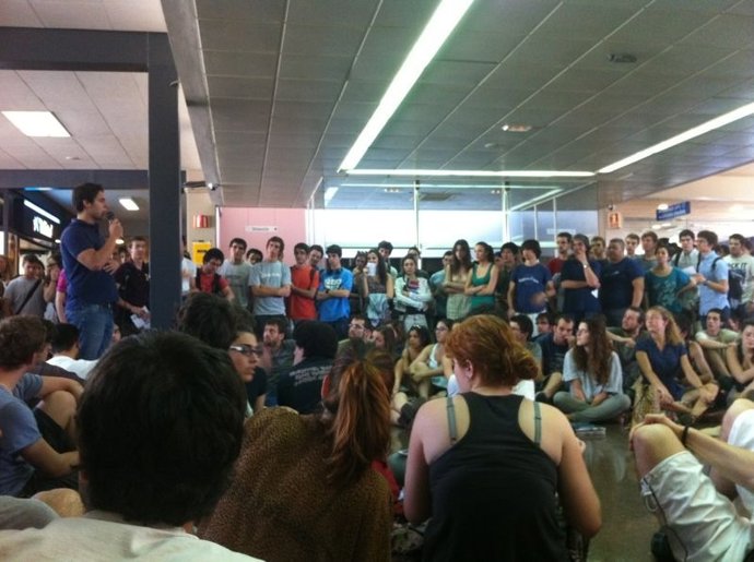 Assamblea En La Escuela De Ingeniería Industrial De Barcelona