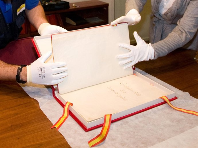 La Constitución De 1812 Sale Por Primera Vez Del Congreso 