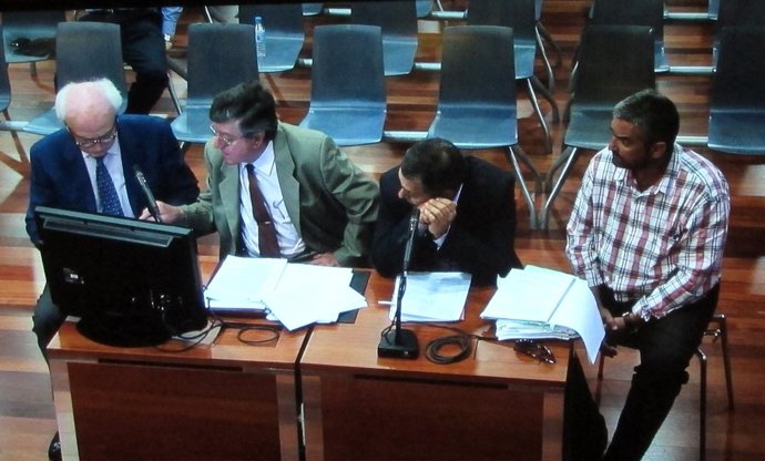Peritos declarando en el juicio del caso 'Malaya'