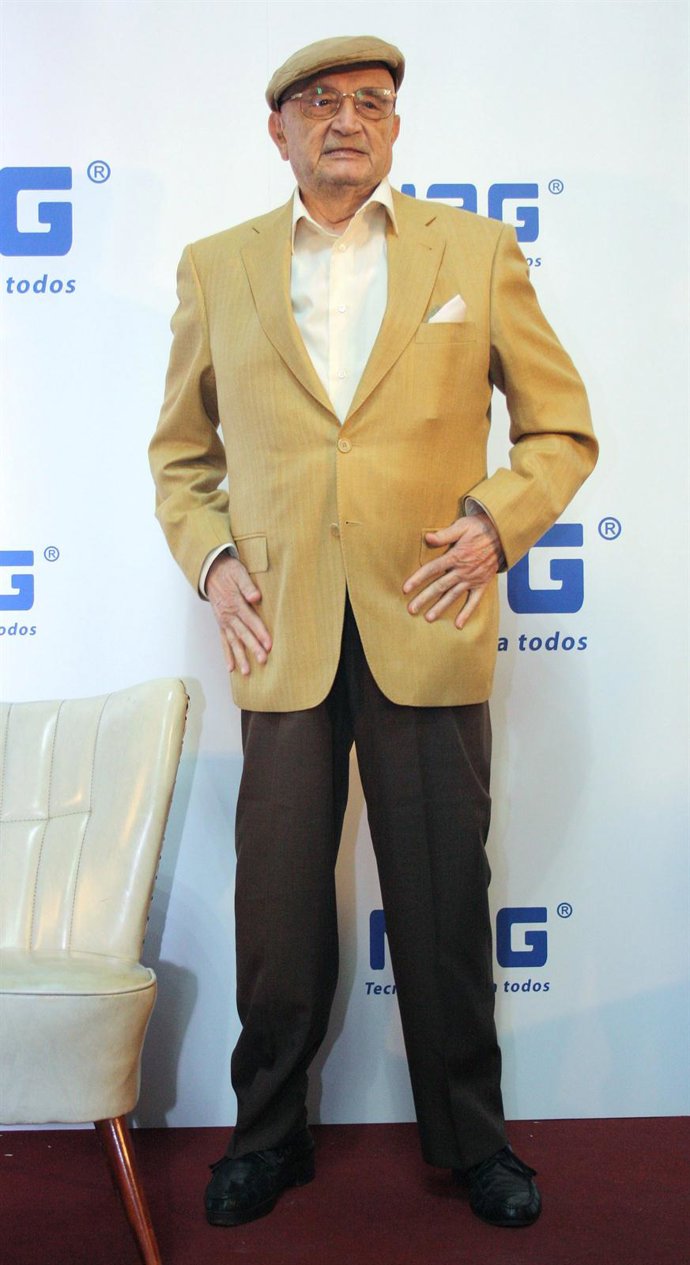 Tony Leblanc presentando la marca NPG