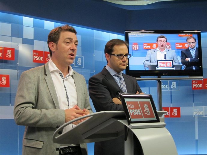 Roberto Jiménez Junto A César Luena.