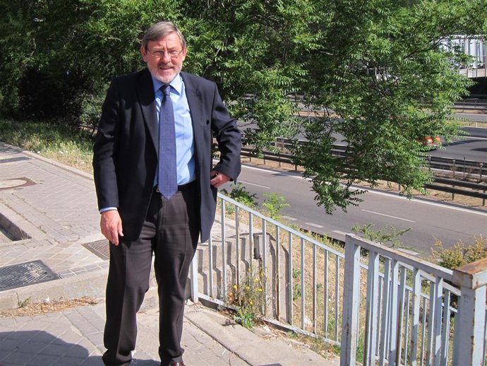 Jaime Lissavetzky Durante Su Visita A Vallecas