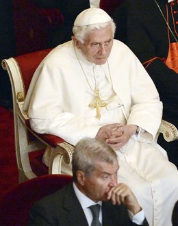 El Papa Benedicto XVI En Milán 