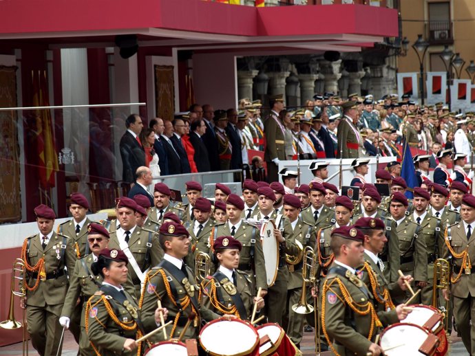 Los Reyes Presiden El Acto Del Día De Las Fuerzas Armadas 