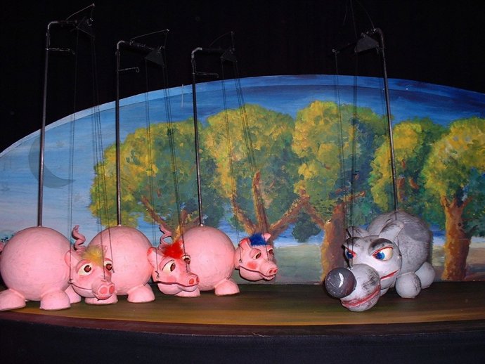 'Los Tres Cerditos'  Del Teatro Arbolé.