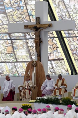 El Papa Benedicto XVI En La Misa Del VII Encuentro Mundial De Las Familias 
