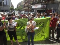 Decenas de personas reclaman que todas las viviendas en poder de Bankia se conviertan en régimen de alquiler social