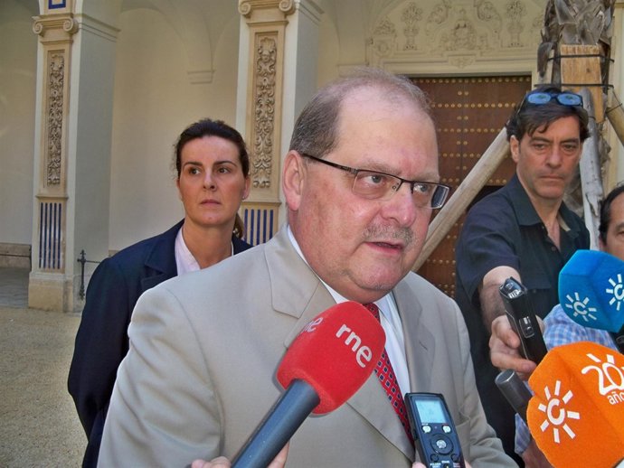 El Embajador De Venezuela En España, Bernardo Álvarez