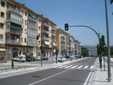 Nuevo Semáforo Para Regular El Tráfico En La Carretera De Sarriguren.   