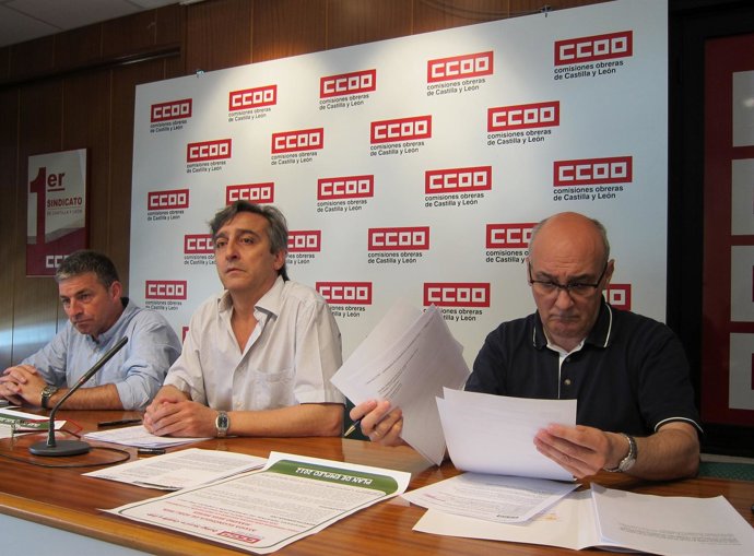 El Secretario De Empleo De CC.OO., Saturnino Fernández, En El Centro