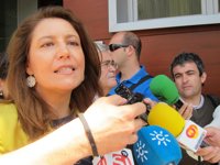 Crespo ve una "magnífica noticia" el descenso en Andalucía aunque reconoce que es un "alivio no suficiente"