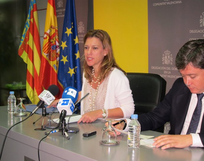 Sánchez De León Durante La Rueda De Prensa