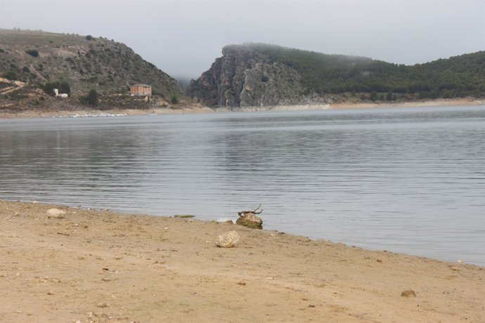 ENTREPEÑAS Y BUENDIA