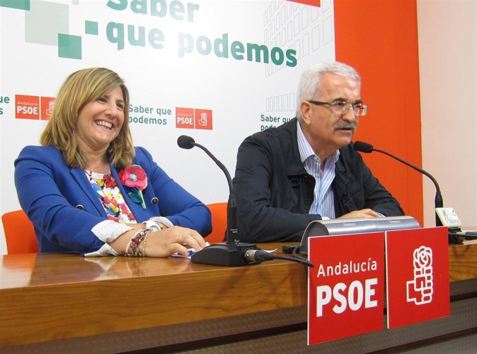 Los Socialistas Gaditanos Irene García Y Manuel Jiménez Barrios