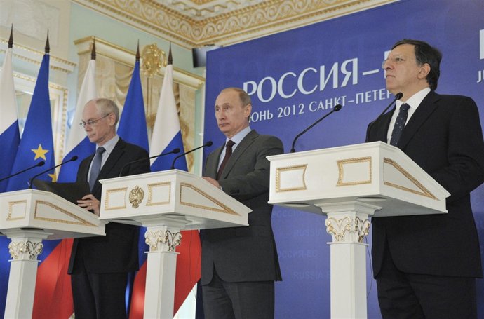 Putin, Barroso Y Van Rompuy En San Petersburgo