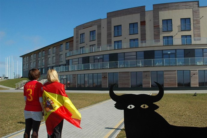 Uno De Los Toros Del Hotel Mistral En Gniewino.