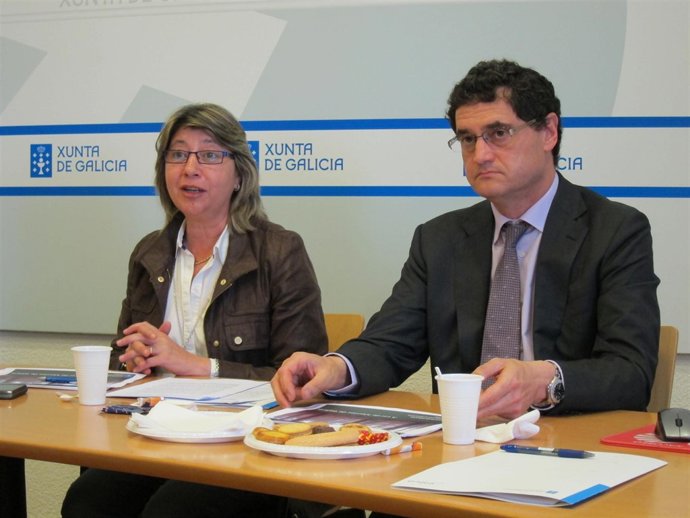 La Conselleira Do Medio Rural E Do Mar, Rosa Quintana, Con Tomás Fernández-Couto