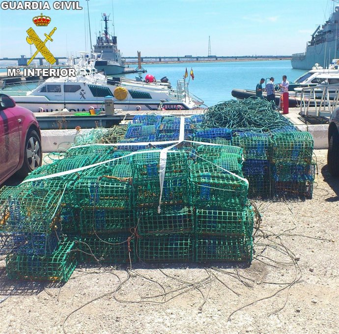 Nasas Ilegales Intervidas En Sancti-Petri