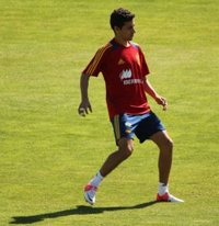 Fútbol/Selección.- Navas da el susto en la sesión, pero las pruebas médicas descartan cualquier lesión ósea en la mano 
