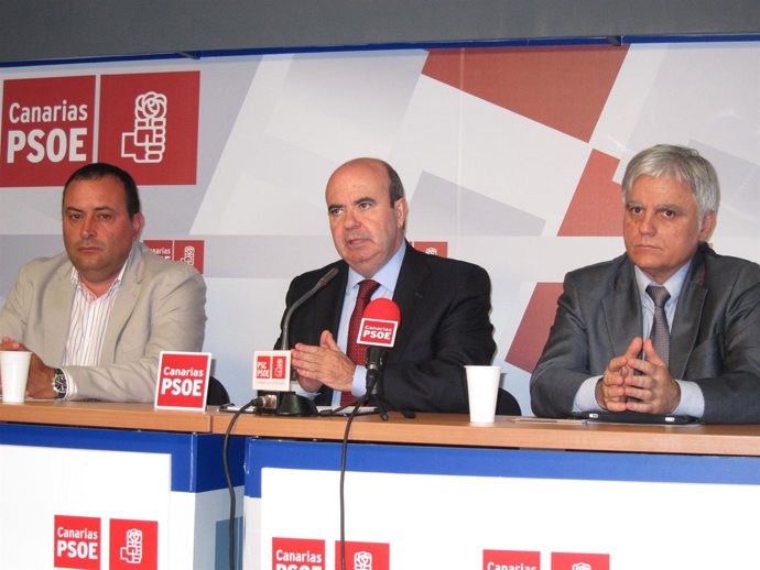 Zarrias (En El Centro) En Rueda De Prensa