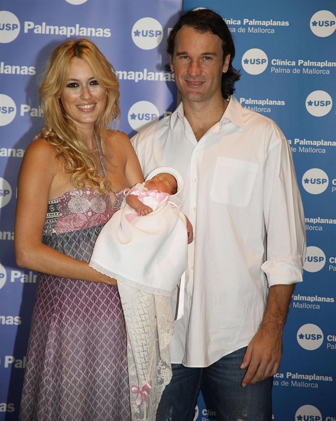 Carolina Cerezuela, Carlos Moyá y su hija Carla