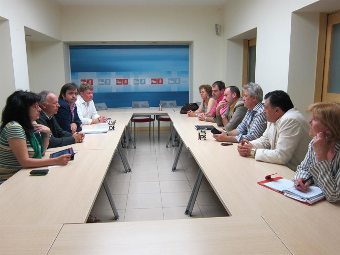 Reunión Entre El PSOE De León Y CC.OO.