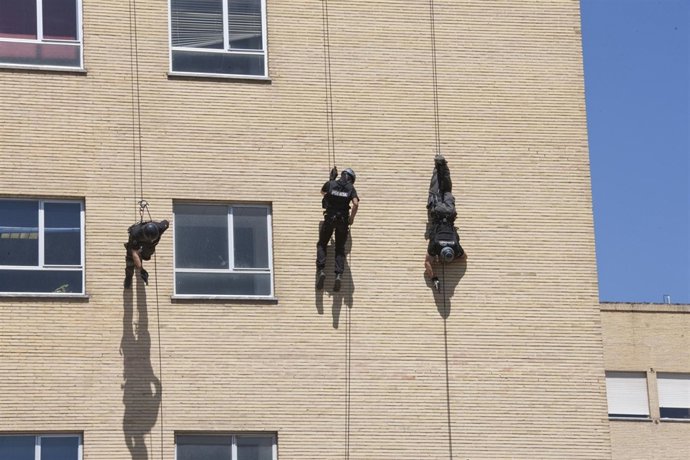 Exhibición De La Policía Nacional
