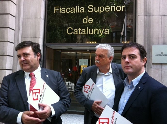 A.López Tena, T.Strubell Y U.Bertran (SI)