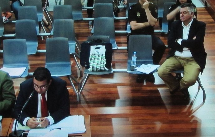 Un perito propuesto por el principal acusado, Juan Antonio Roca