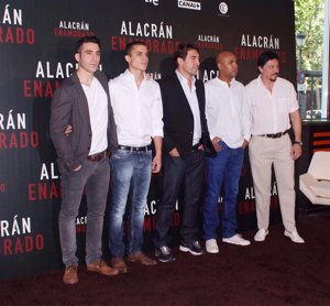 Javier Bardem, Miguel Angel Silvestre, Carlos Bardem y Alex González 