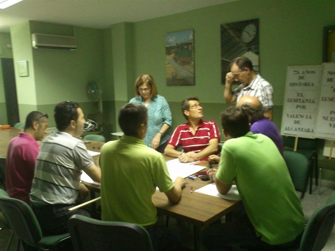 Encierro En Renfe En Defensa Del Tren Lusitania