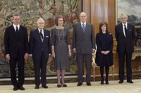 El PP critica que el PSOE siga empecinado con Dívar cuando el fiscal explicará este mes por qué se archivó la denuncia