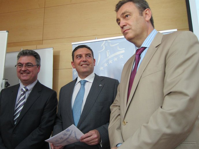 Lucas-Torres, Escalonilla Y Cerdán En Una Jornada De La FEMP