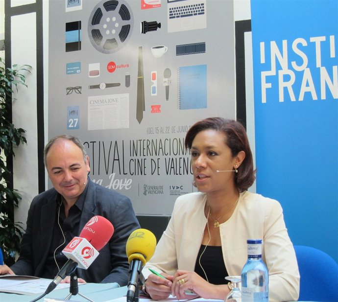 La Consellera Lola Johnson En La Presentación De Cinema Jove