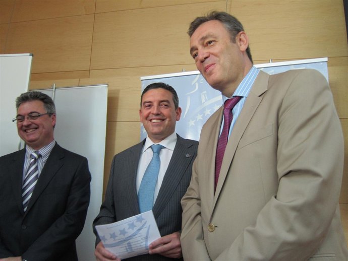 Lucas-Torres, Escalonilla Y Cerdán