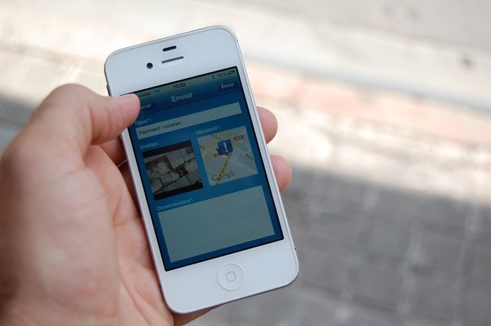 Aplicación Móvil Para Comunicar Incidencias En La Vía Pública De Badalona