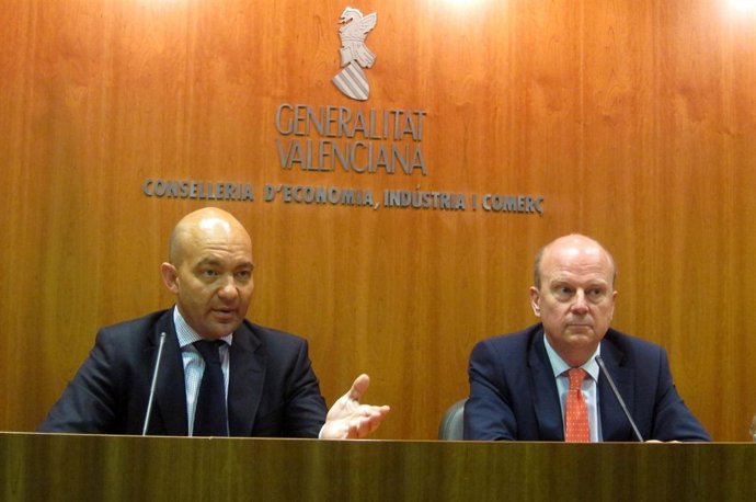 García-Legaz Y Buch Durante La Rueda De Prensa.