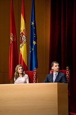 Sus Altezas Reales Los Príncipes De Asturias Y De Viana. 